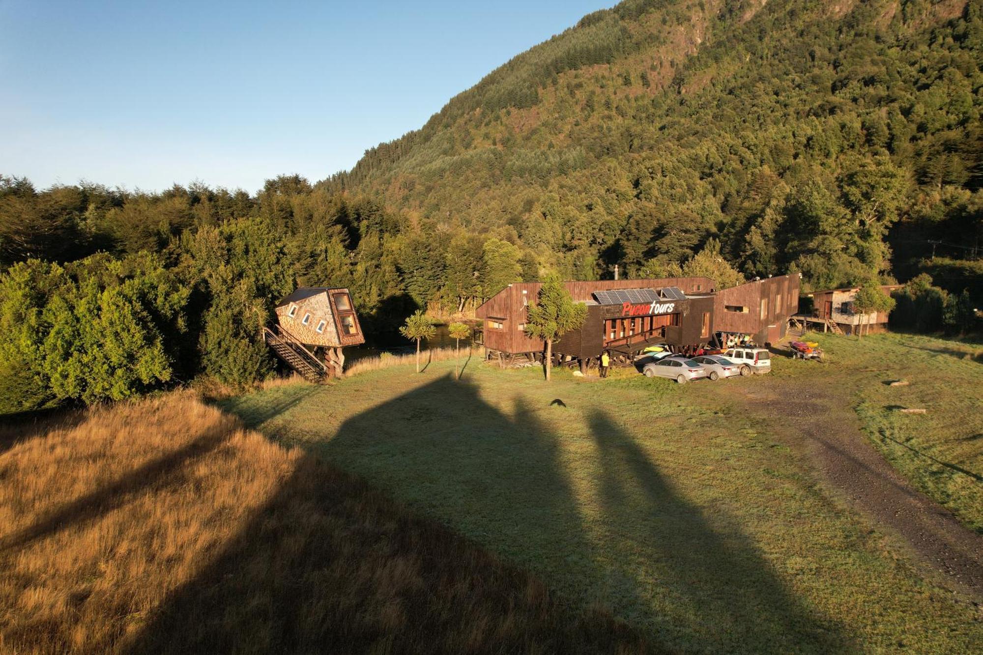Pucontours River Lodge 외부 사진